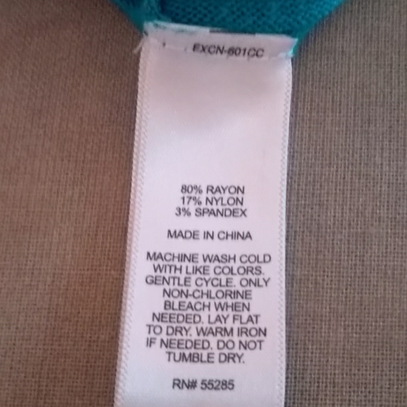 Express turquoise sweater with silver grommets - Picture 6 of 6